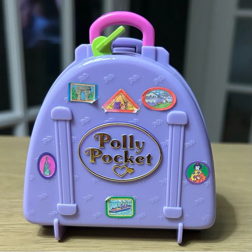 1996 Snow Mountain Polly Pocket Compact - Picture 1 of 7